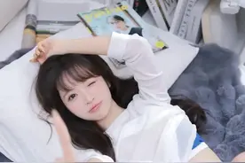 纯欲少女居家写真图片