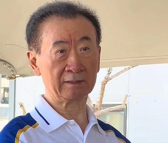 好牌打的稀烂! 卖掉8000万豪宅跑到日本, 王思聪彻底撕碎老王的体面