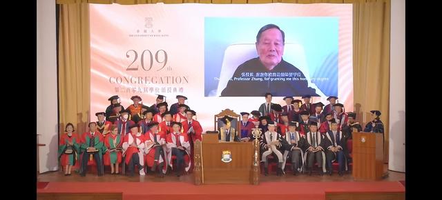 103岁杨振宁因病逝世！最后露面曝光，3年前曾因摔倒导致脊椎骨裂