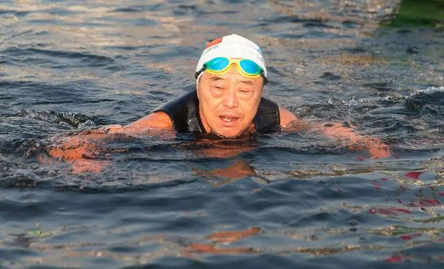 运动并非越多越好？医生提示：超过60岁，运动要做到这5点