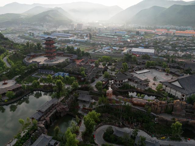 千年崖城，边境线上的时光秘境