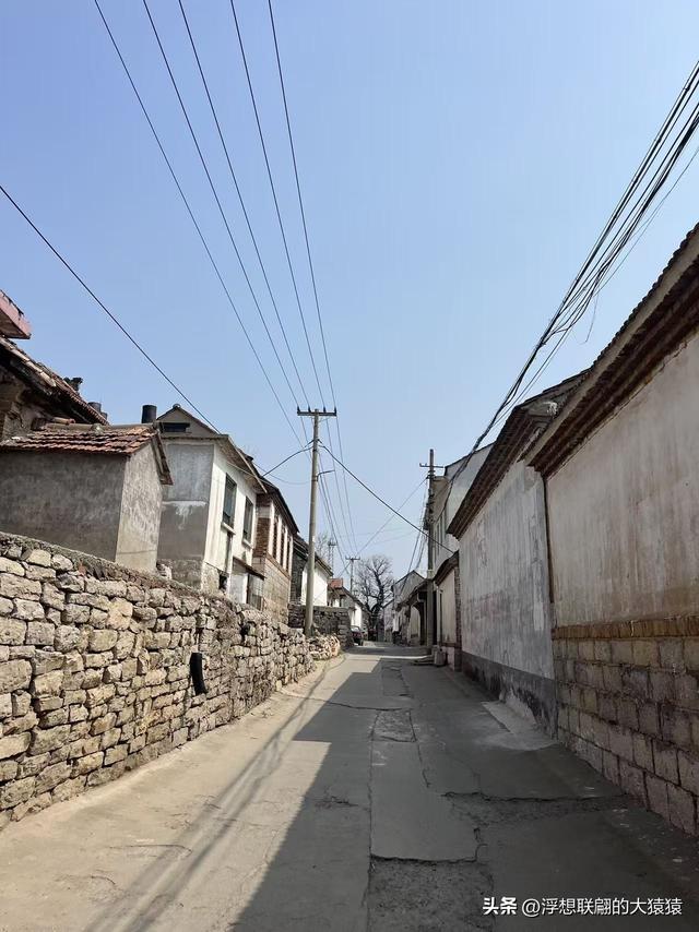 博山石马乡的中石马，留有众多古宅和古庙、古槐