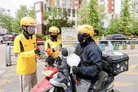 美团向骑手推出“等灯等灯奖”，不闯红灯一周可增收400多元图片