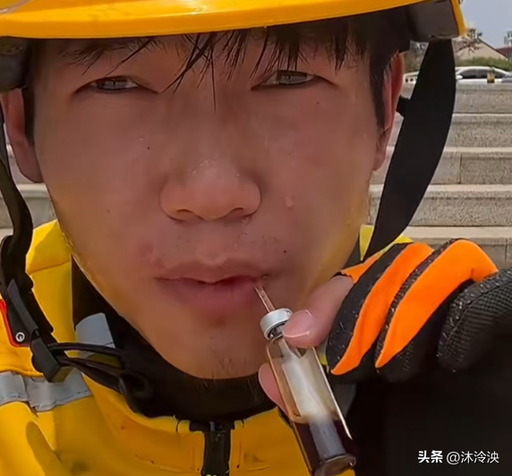 吃相难看！人民日报怒斥网红外卖小哥，敛财手段曝光，果然不简单