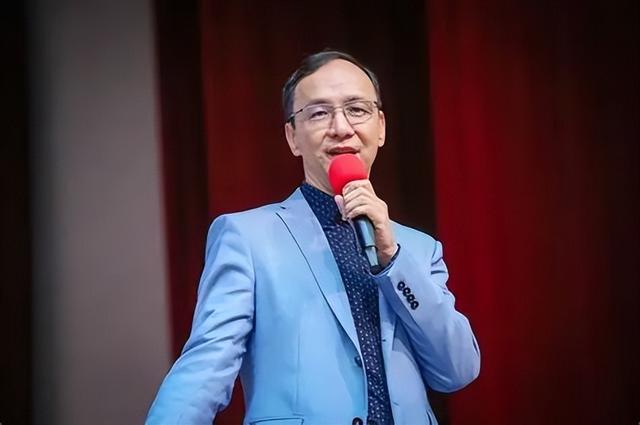 赖清德连夜发表讲话，罕见认错，特朗普不敢吭声，大陆真沉得住气