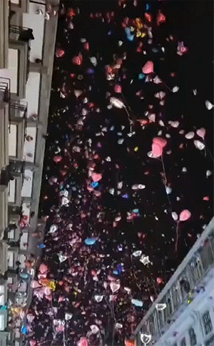 “姑娘，不是什么照片都能随便发的！”哈哈哈亮点都看到了！