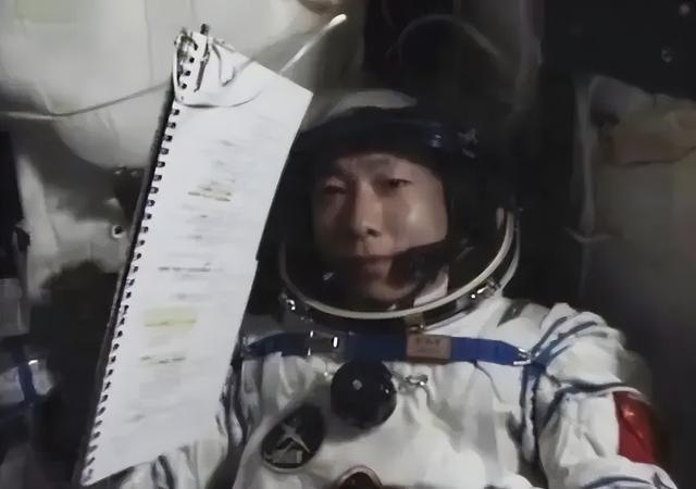 神舟二十一号即将发射，时隔22年，航天员杨利伟还会出征太空吗
