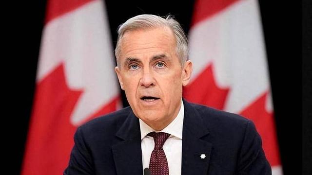 美军连夜通告全球，特朗普想通了：对中国不能来硬的，要上点手段