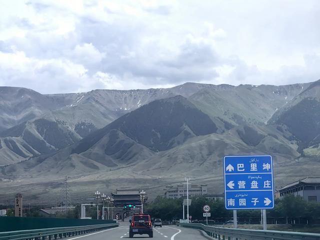 巴里坤县沿途风景