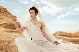 四川小伙男身女相，扮菩萨爆火全球，印度网友：他肯定是我国的人图片