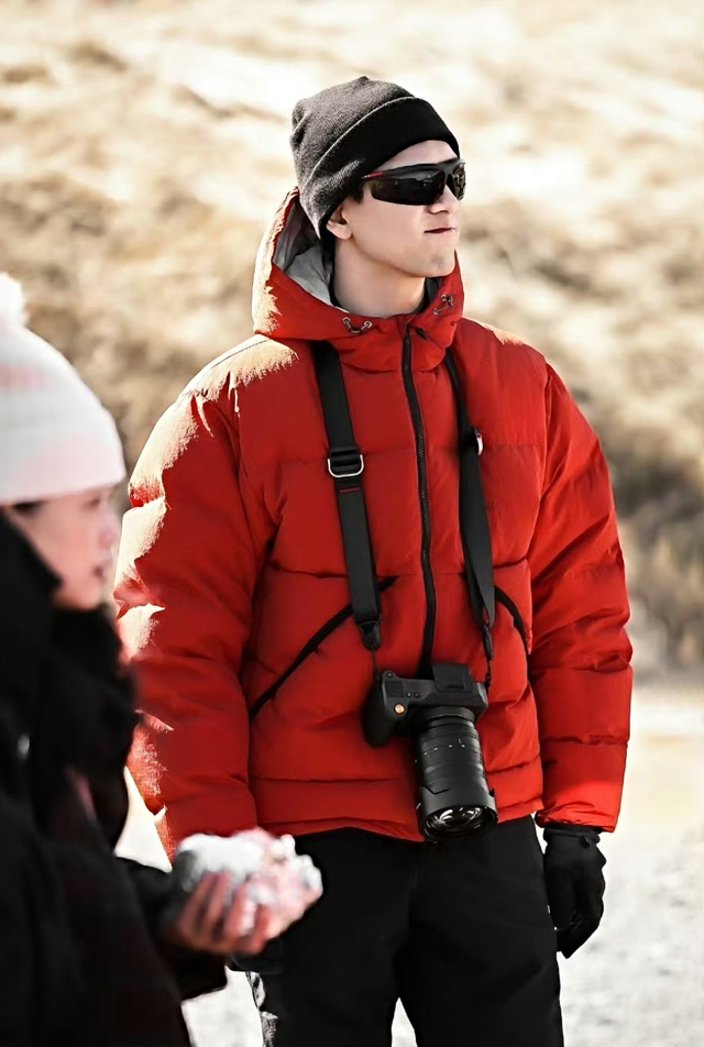 李现去西藏雪山徒步了