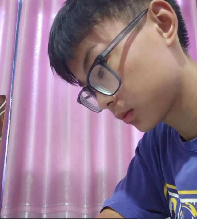 寒门难挡青云志！父母残疾、幼时重伤，贫困天崩开局却考出642分