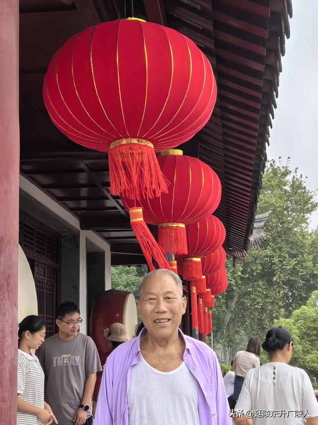 国庆假期中，陪父母登仪征鼓楼