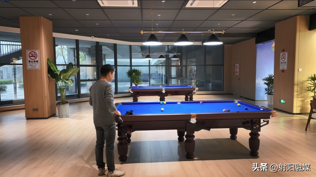 Strike！一球击中多巴胺，射阳保龄球馆等你来打卡~