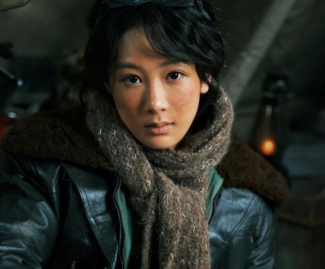 央媒发文！33岁杨紫高调官宣喜讯，事实证明，孙红雷当初没说谎