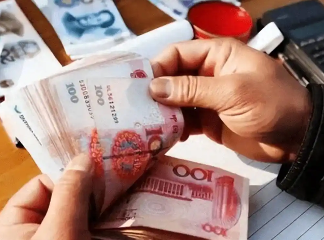 宁愿少拿退休金，也要提前退休？过来人解释了5点，很现实！