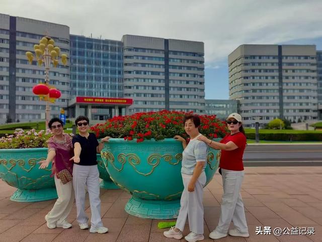 情暖计生家庭，共享美好时光