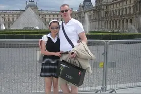 我英国留学与外教老师相爱，婚后被我带回中国，一家6口幸福美满图片