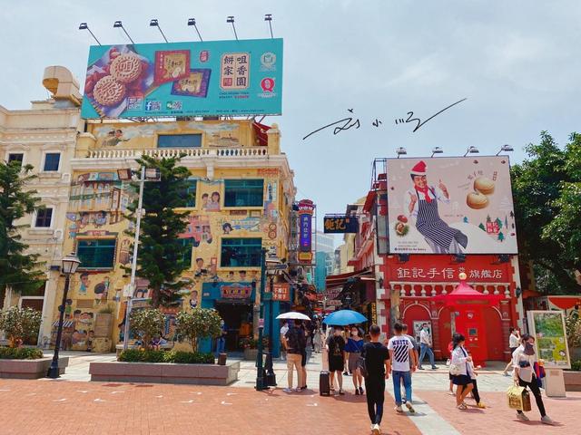 澳门有条“著名”美食街，全长仅121米，游客都来这里买手信？