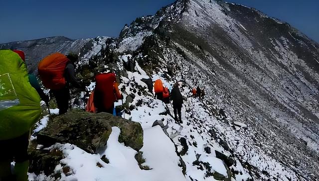 一条遍布尸体的“龙脊”，凭啥能成为中国最凶险的徒步禁区之一？