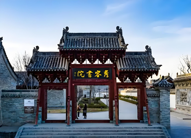 默默无闻的忻州古城，为啥能火出圈，口碑超过平遥和丽江？