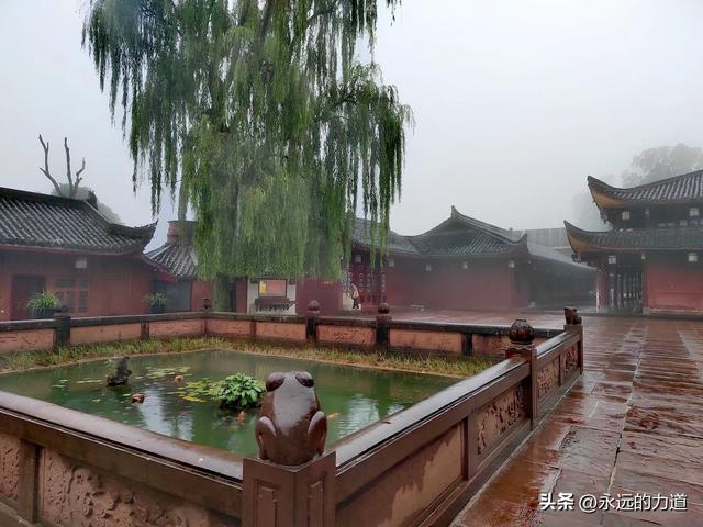 峨眉山万年寺， 白水秋风 圣寿万年