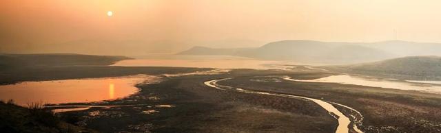 一篇故事 No.377 | 老舍《内蒙风光（节选）》（下）