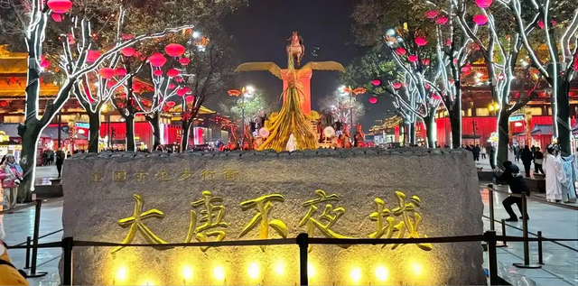 西湖免费22年赚翻了！旅游收入从294亿到3450亿，文旅新逻辑