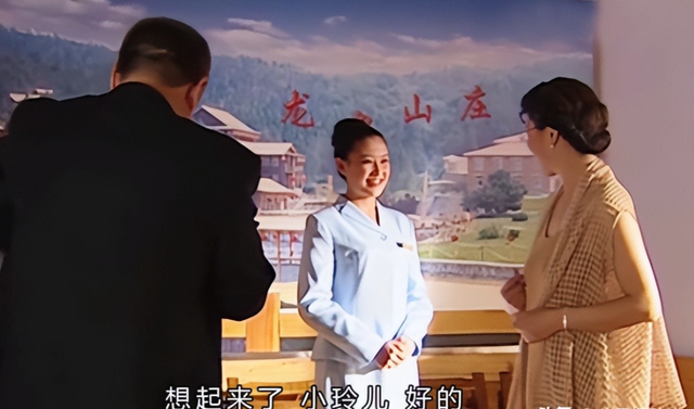 她曾是本山传媒第一美女，当红时被开除，如今与昔日判若两人