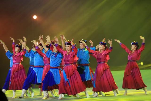 赤峰乌兰牧骑即将开启全国巡演！首站就在→