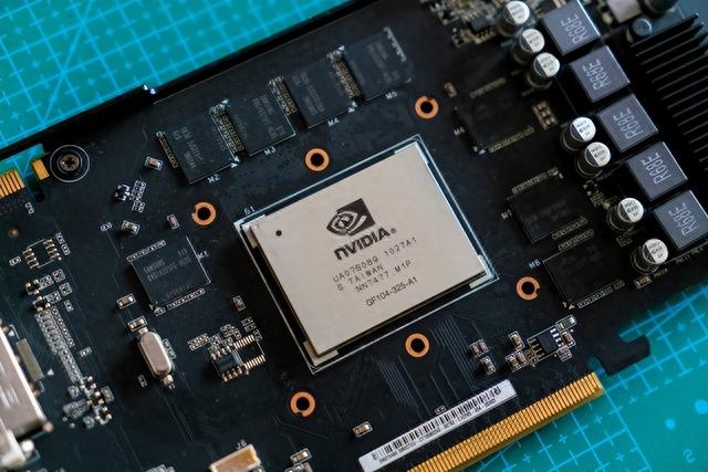 英伟达被逐出中国市场！对华芯片销售一夜清零，黄仁勋押注中国？