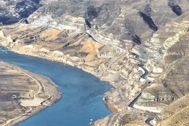 天堑变通途图片