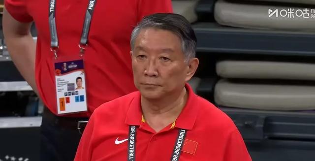 女篮离队第一人！宫鲁鸣也留不住，19+7+7比李梦还能打可惜啊