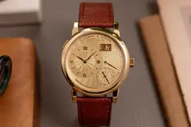 这才是真正值得追的限量表！神仙颜值独特稀缺，我有幸买到这几块图片