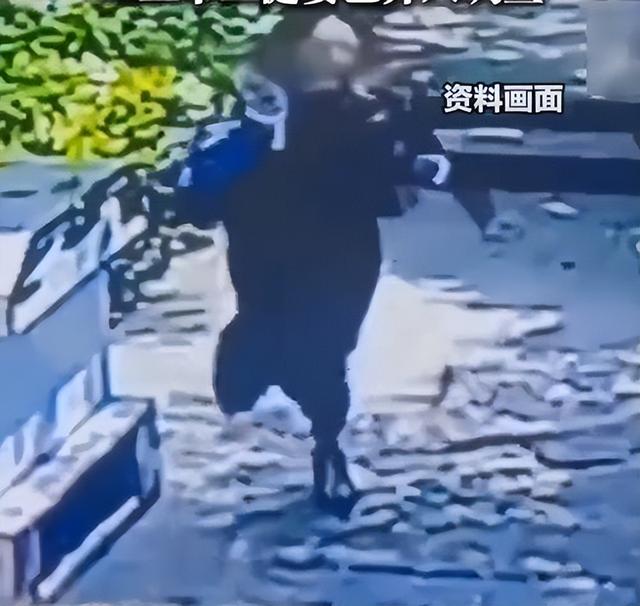 贵州已经失守！避暑圣地游客望不到头，吃碗小吃比攻城还难