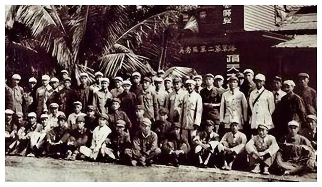 73年冯白驹去世，周总理：追悼会规格要高，讣告要在人民日报头版