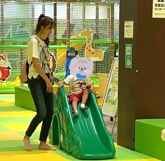 从台湾第一美女到亲手擦地板:林志玲的婚后选择,打脸了多少人?