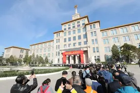 苍穹矗军魂｜一座军博，三个奇迹图片