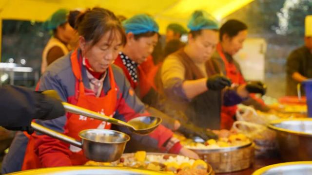 看馋了！野村谷千人年猪宴，预订来吃肉！