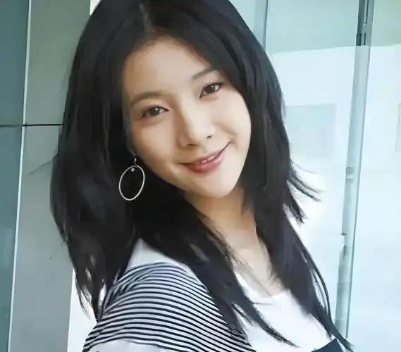李幼斌“女儿”嫁豪门，坐月子遭家暴27岁离世，她的一生太惋惜！
