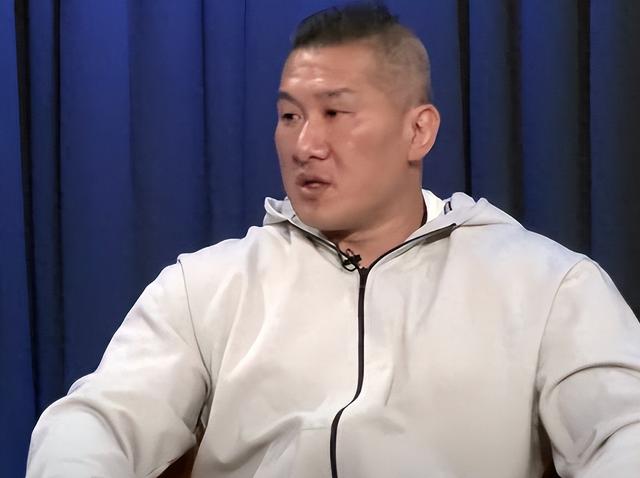台胞参加九三阅兵，前脚刚落地北京，马上就送给赖清德一句话
