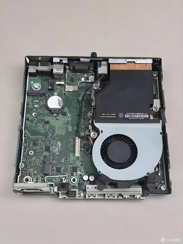 性能秒N100的迷你主机可当NAS，AMD YES果然没错！