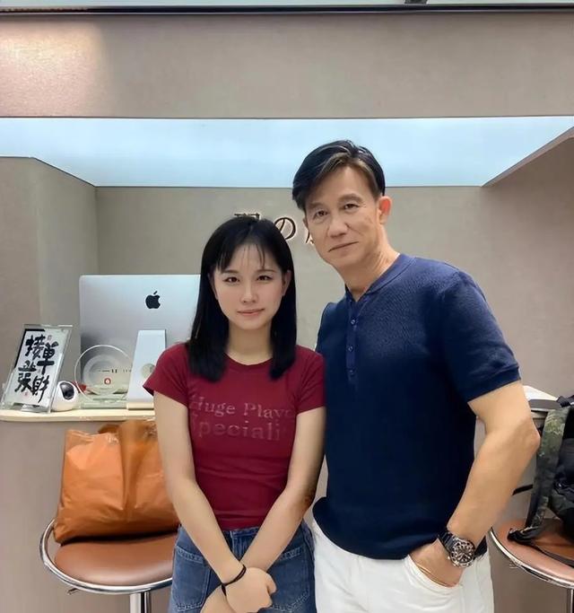 被张铁林玩弄感情后，又嫁给“臭名昭著”的他，现知道她有多精明