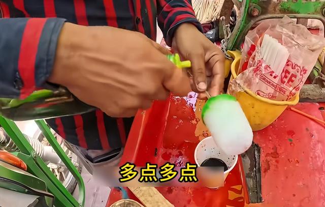 韩国小伙在印度挑战女装出行，想要看是否会有危险，结果直接被骗