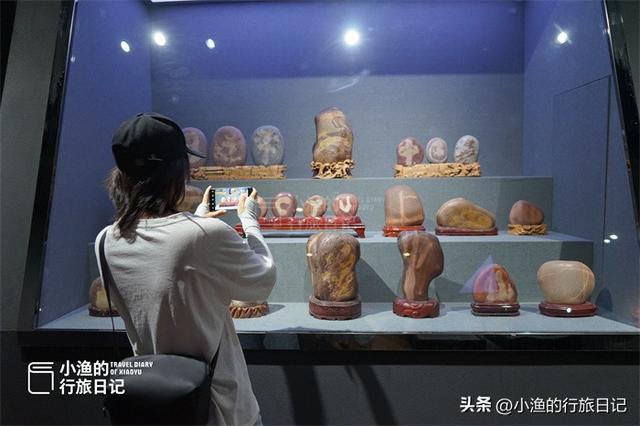 陕西黄河边有座石头博物馆，门口看着不起眼，里面藏着“大宝藏”
