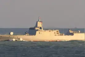 如果055型驱逐舰携手红旗-26：那不是无敌了？图片