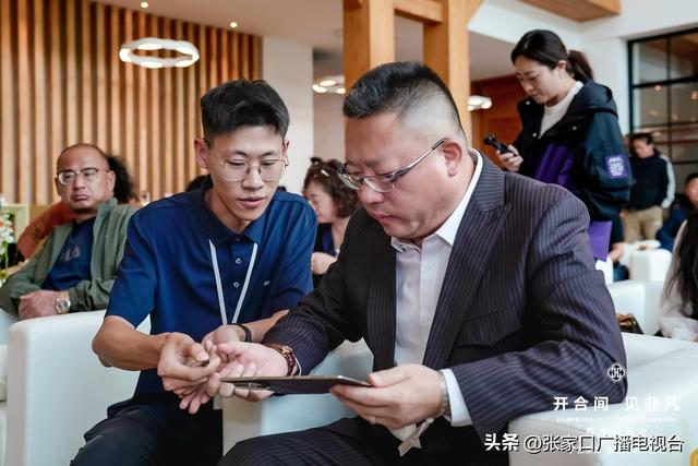 与冠军同行，共鉴非凡时刻HUAWEI Mate XTs丨ULTIMATE DESIGN尊享品鉴会圆满落幕