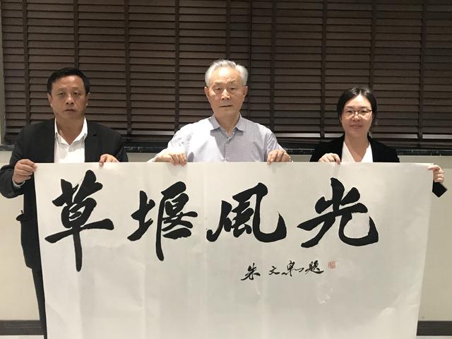 江波 I 谁在迷宫里埋下梦幻的密码