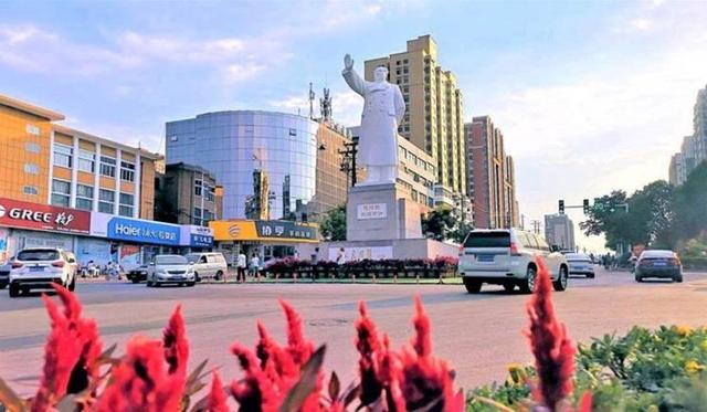 河南人口最少的地级市，面积比开封、许昌小，常住人口不足160万