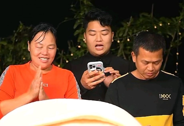 全红婵担心的事还是发生，老家别墅刚封顶，爸妈就走上大衣哥老路